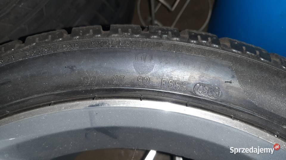 Opony zimowe Pirelli Sottozero 245 40 19 7mm dolnośląskie Lwówek Śląski