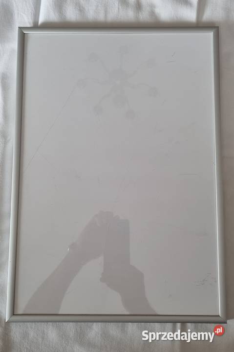 Aluminiowa ramaantyrama w srebrnym kolorze Warszawa