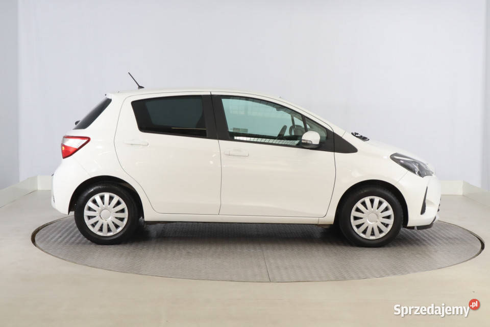 Toyota Yaris 15 Dual VVTi benzyna