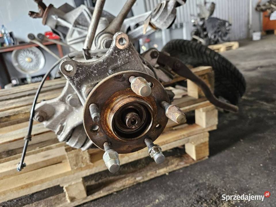 ZWROTNICA LEWA TYŁ CHEVROLET CORVETTE C4 LIFT Pozostałe Lipno