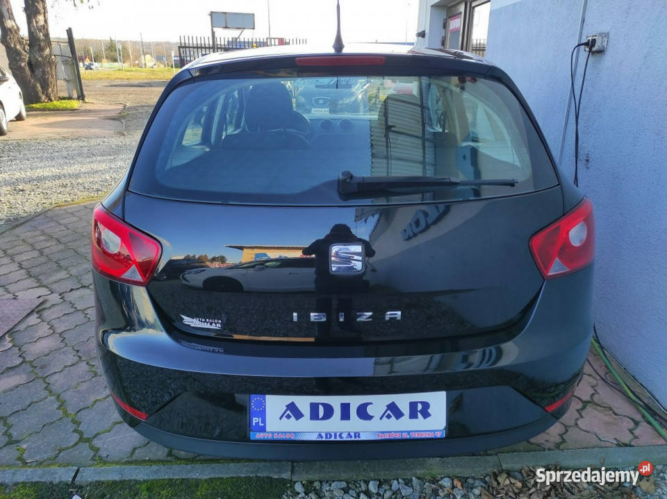 Seat Ibiza FL klimatyzacja elszyby alufelgi MPI gniazdo USB