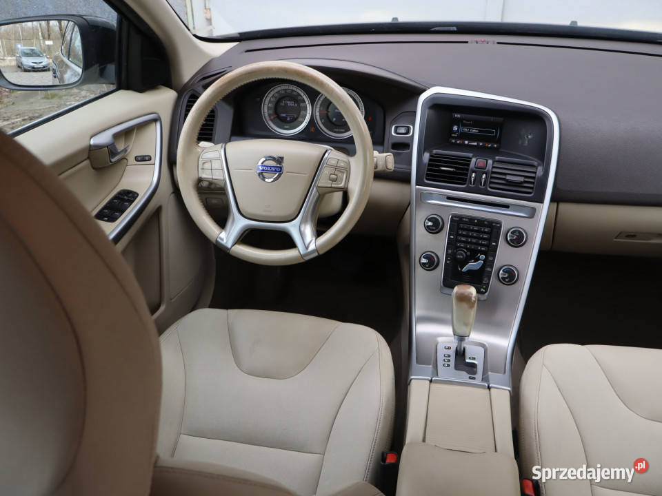 Volvo XC60 D5 relingi dachowe Katowice