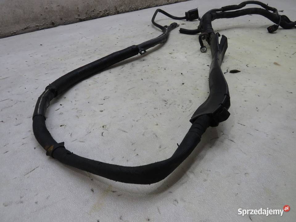 WIAZKA INSTALACJI SILNIKA AUDI Q5 8R 32 FSI osobowe