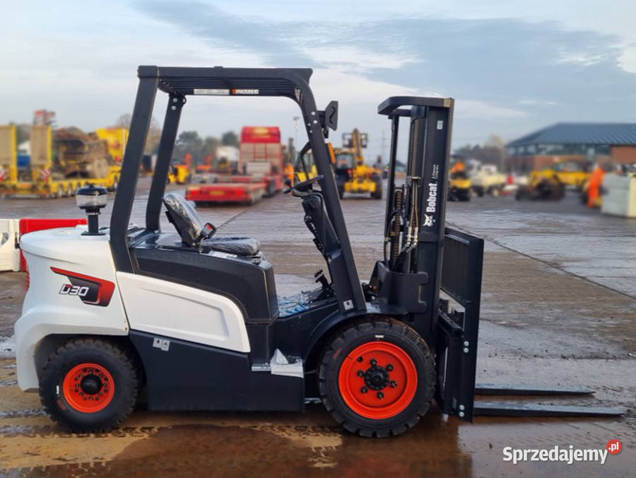 Wózek widłowy Bobcat D30NX 3 tony hilo 3 m diesel Kęty