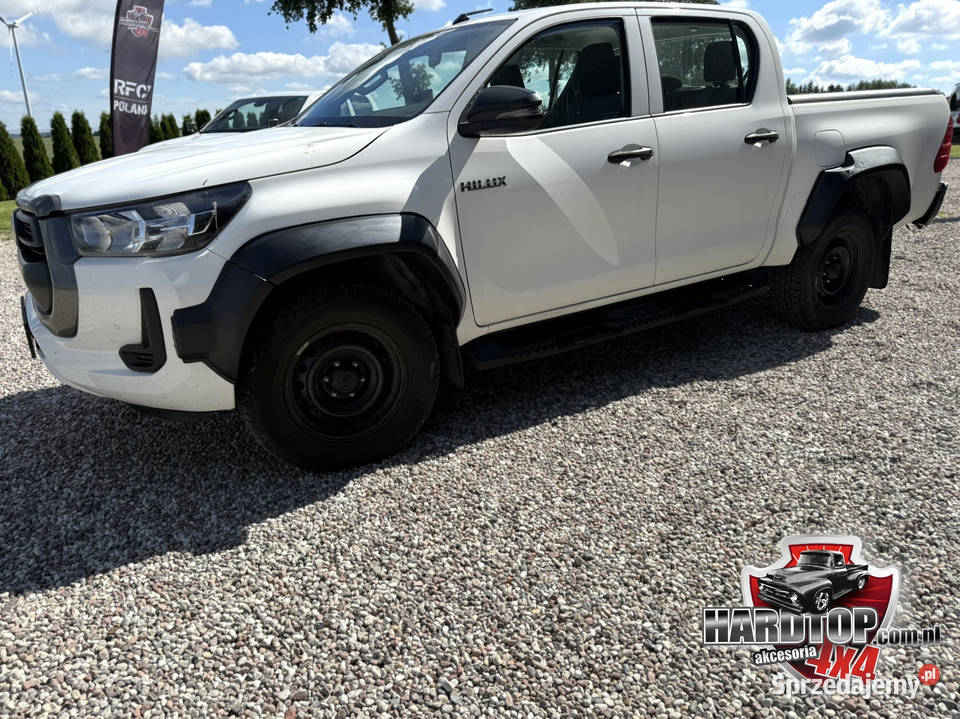 Progi Stopnie boczne Heavy Duty Toyota Hilux osobowe Progi Pasłęk