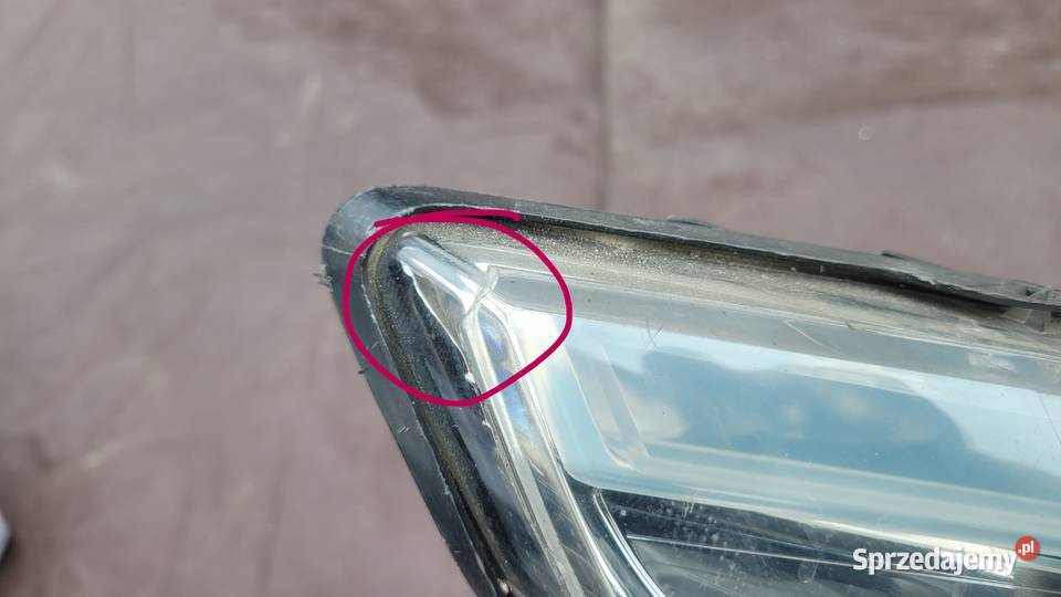 CITROEN C4 I LIFT PRAWY REFLEKTOR LAMPA PRAWA Lampy przednie Ruda Śląska