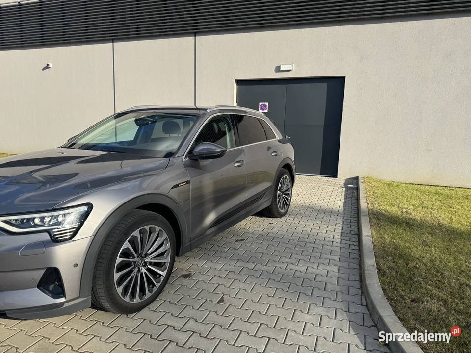 Audi Etron 50 Quattro 2019 r 70 300 VAT 23 Salon sprzedam