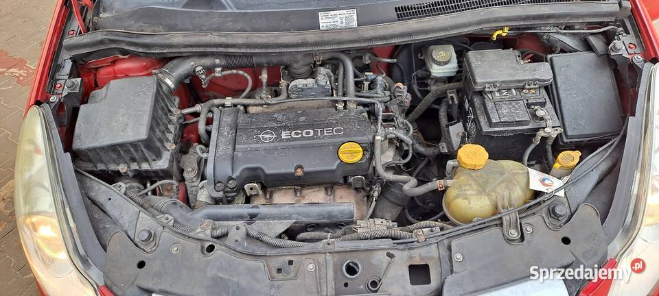 Opel Corsa D 12 16v 4 cylindry 4/5 Samochody osobowe