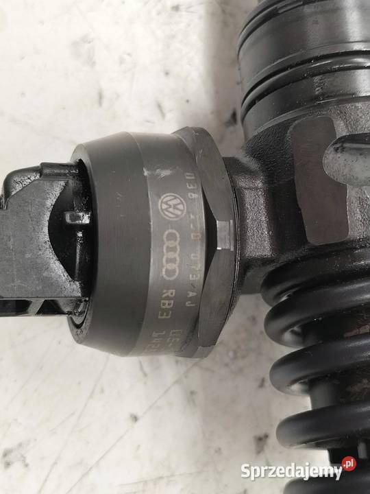 POMPOWTRYSKIWACZ 038130073AJ 0414720037 19 TDI