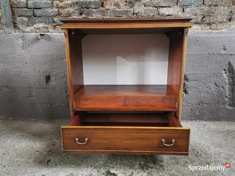 Elegancka szafka barek w empirowym