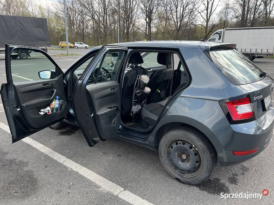 Skoda Fabia 10 MPI Krajowy bezwypadkowy Gliwice