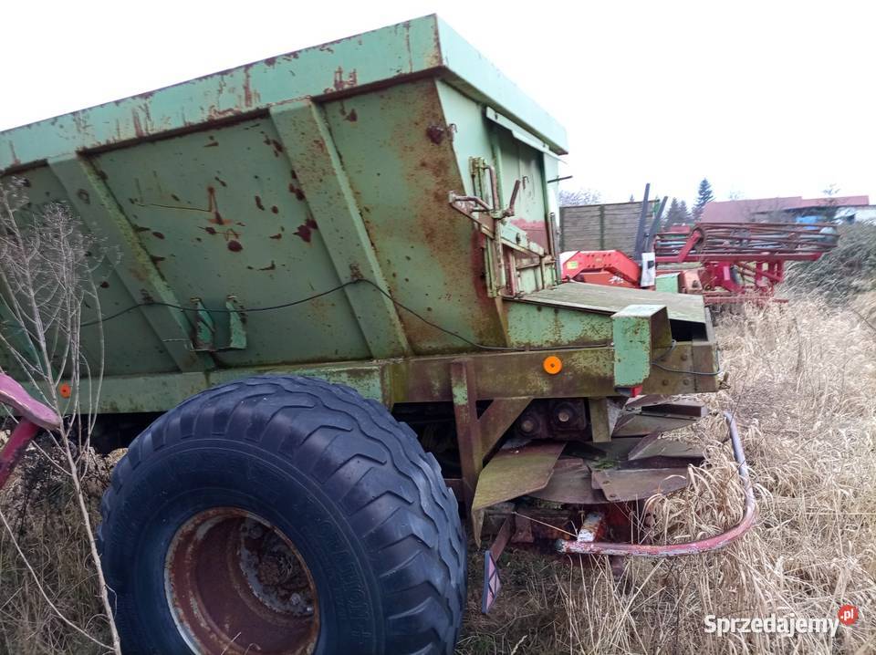 Rozsiewacz wapna Rotina 6000 nieuszkodzony Brzeg