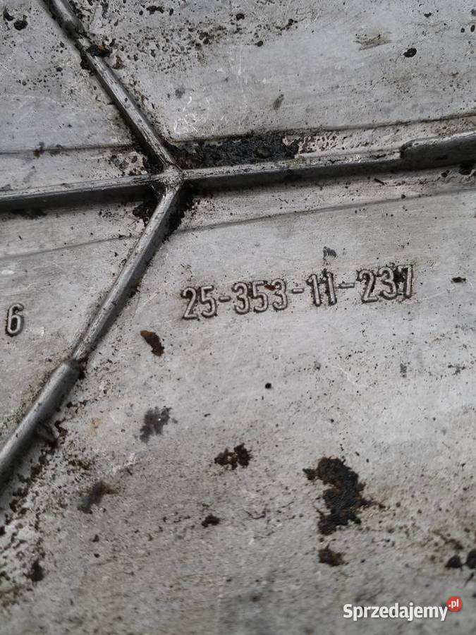Z kolekcjiLata 60teLewa pokrywa Jawa 353 Gorzów Wielkopolski