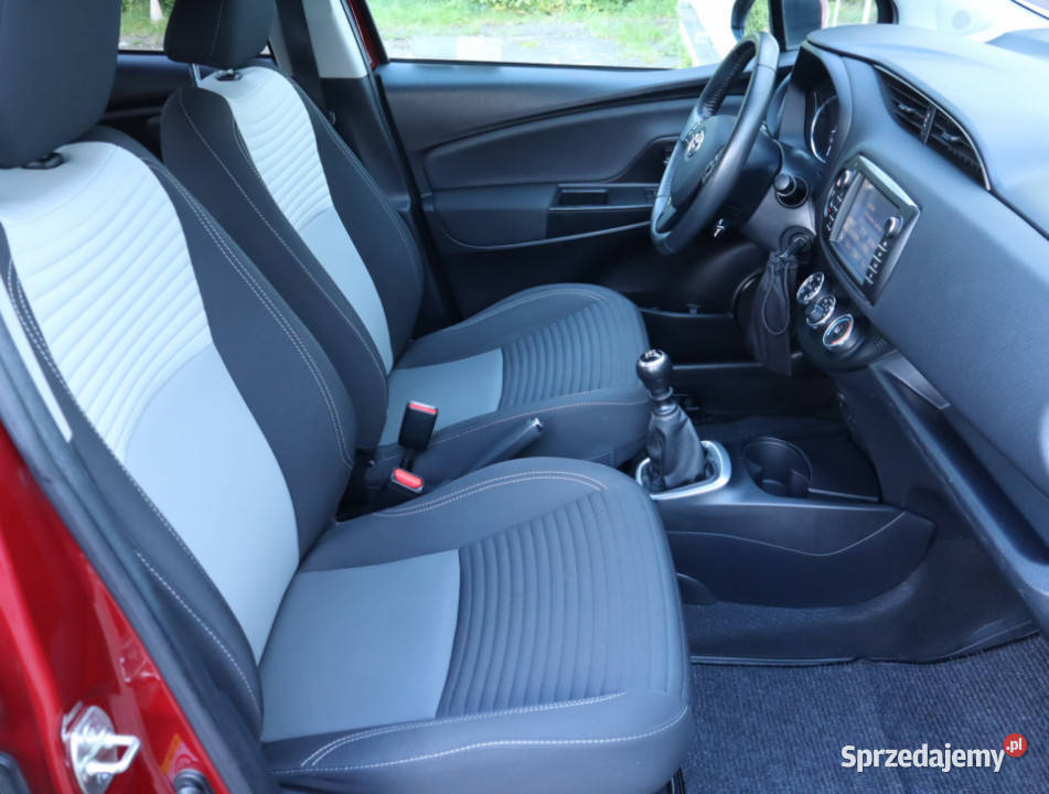Toyota Yaris 15 Dual VVTi nieuszkodzony Piaseczno sprzedam