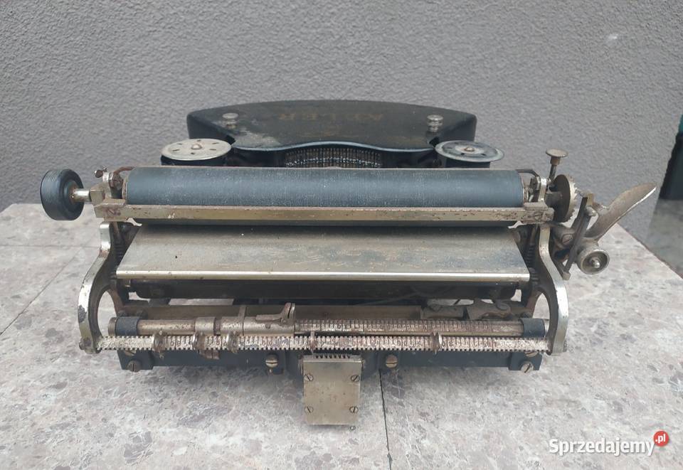 Stara maszyna do pisania gabinetowa Adler model pomorskie