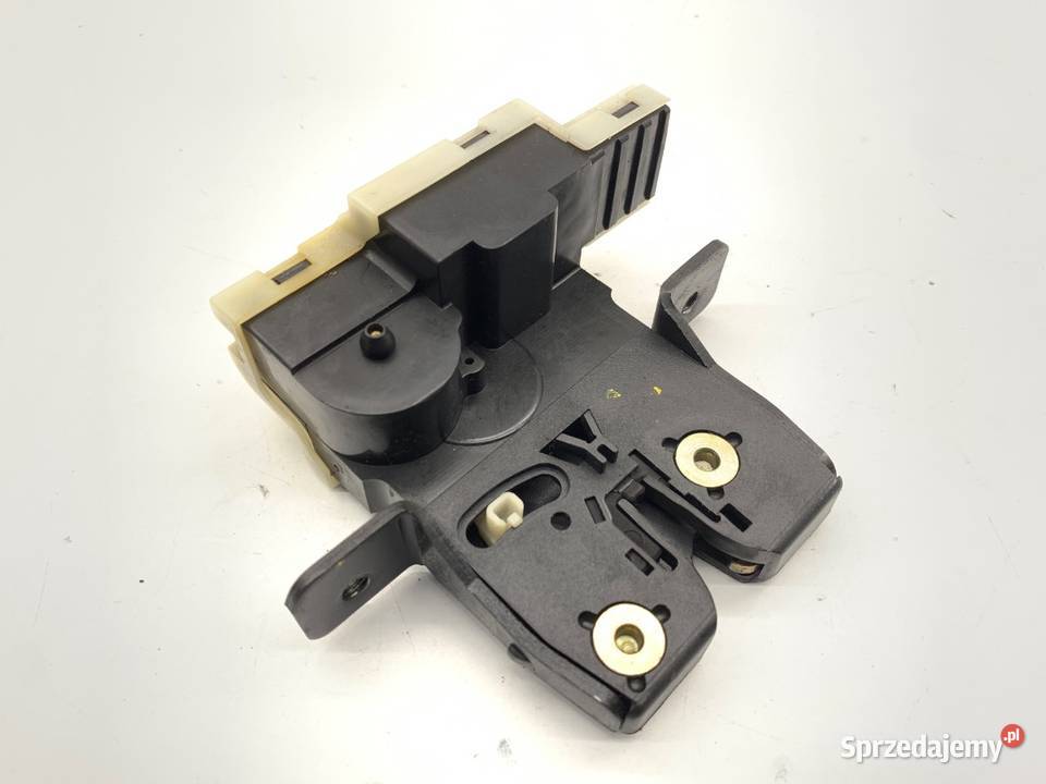 ZAMEK KLAPY TYŁ NISSAN MICRA K12 Hatchback sprzedam