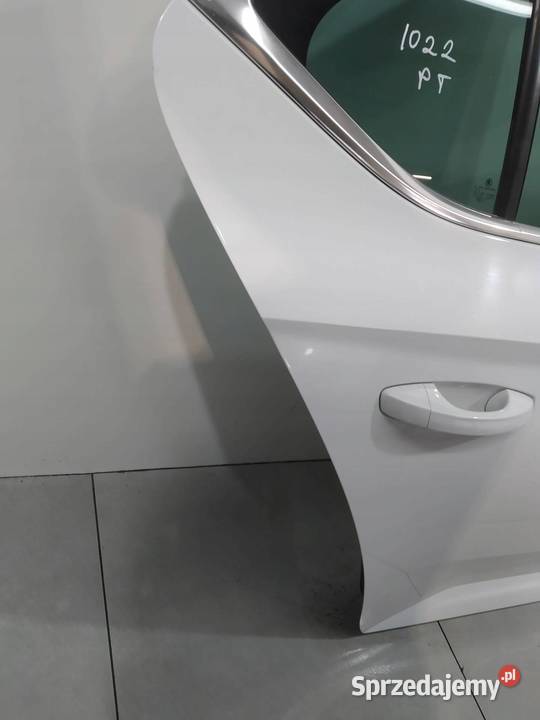 DRZWI PRAWE TYŁ SEDAN HB LS9R Skoda Superb III