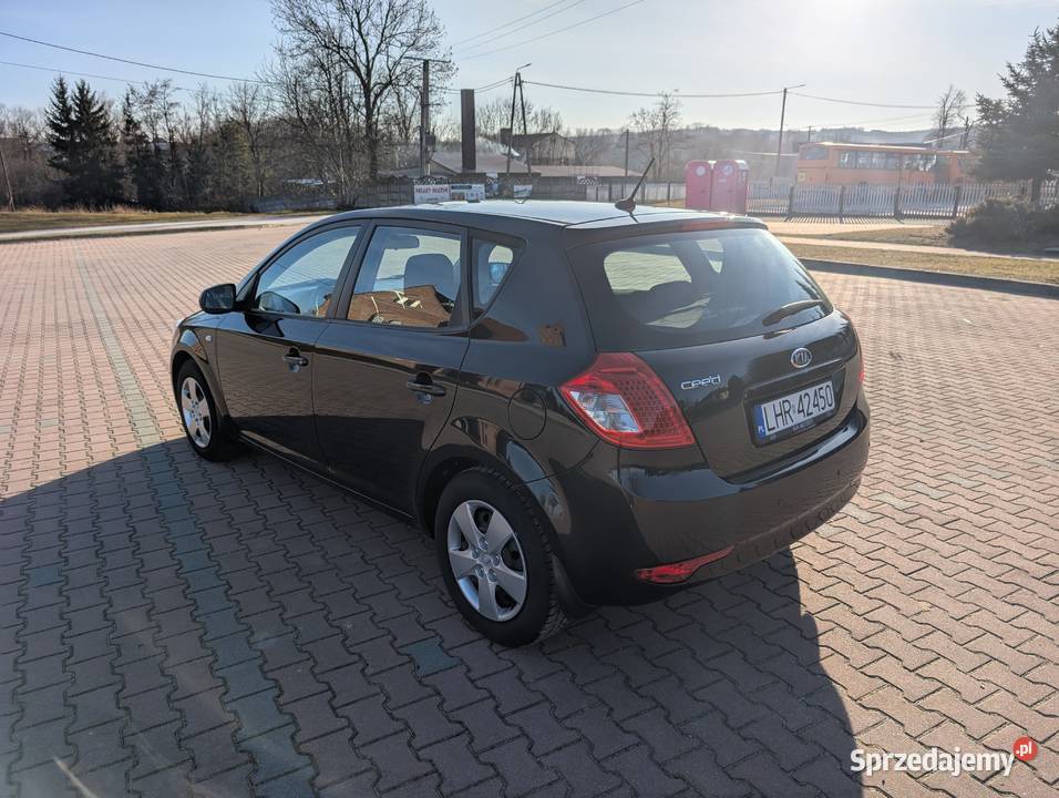 KIA Ceed 2010 14 90 Hatchback Benzyna poduszka powietrzna Samochody osobowe Skała