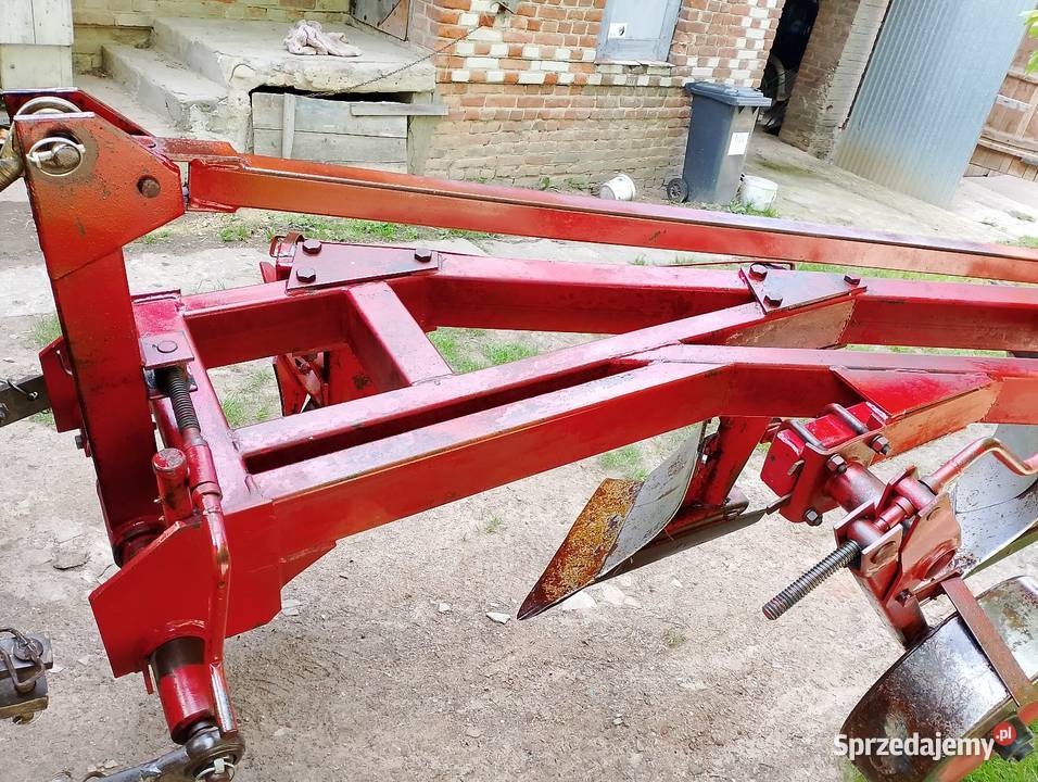 Pługi 4 skibowe nieuszkodzony sprzedam