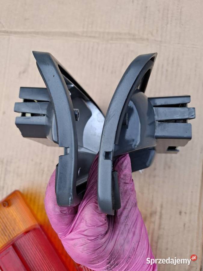 Lampy tył tylne Fiat 126p Maluch Elegant Strzelce Opolskie