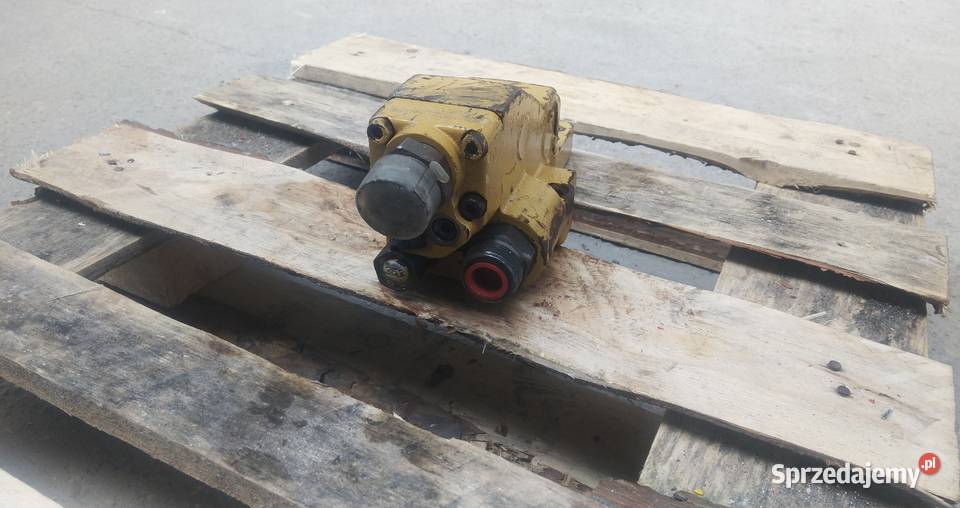 4 WYJŚCIA KOSTKA ZAWÓR ZAMEK HYDRAULICZNY CAT Kielce