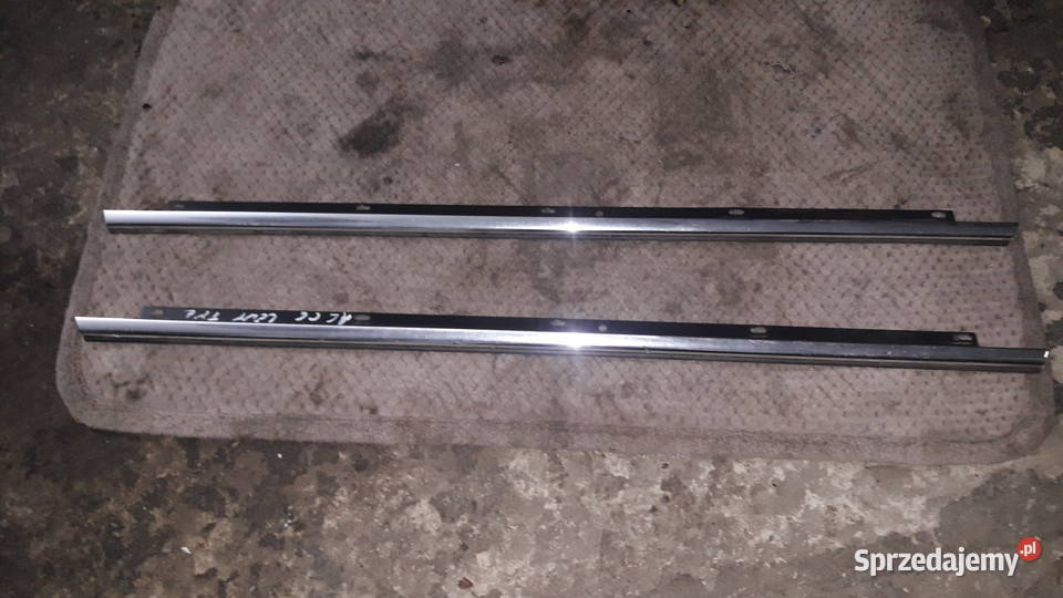 Audi C6 zgarniacz zbieracz szyby drzwi tylnych Sieroszowice
