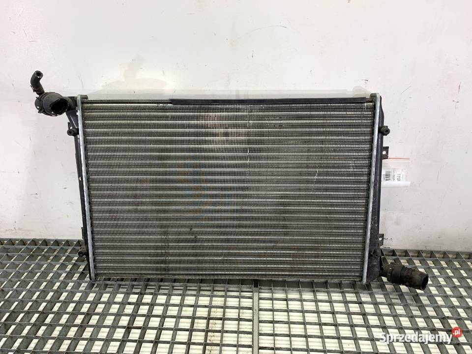 CHŁODNICA WODY VW PASSAT B6 19 105 0510 RADIATOR osobowe podkarpackie