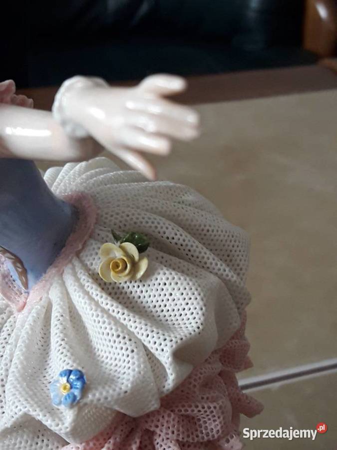 VOLKSTEDT BALETNICA FIGURA KORONKI ANTYK Janów Lubelski