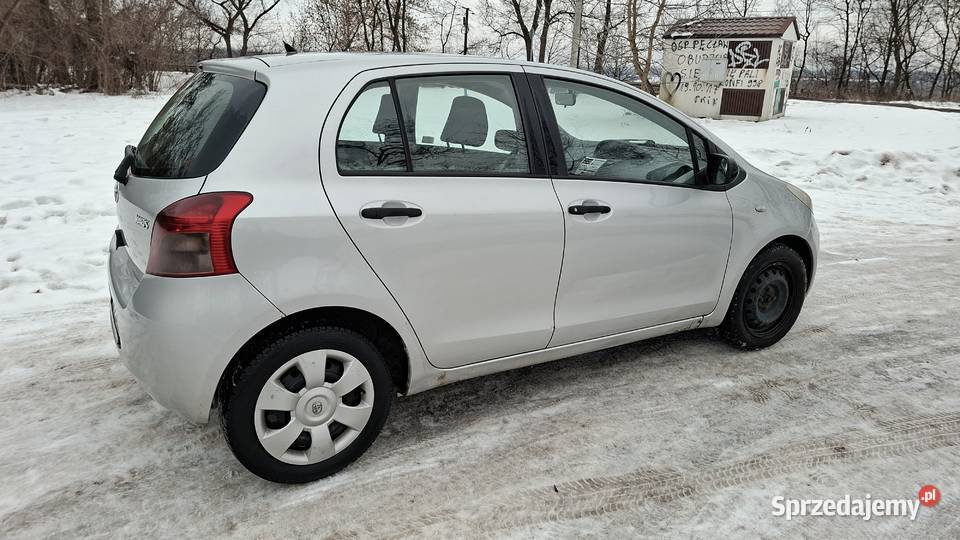 yaris 2008r silnik 13 SALON okazja 86KM Góra Kalwaria