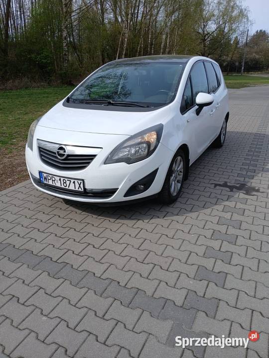 Opel Meriva 2012 14 120 383000km Meriva