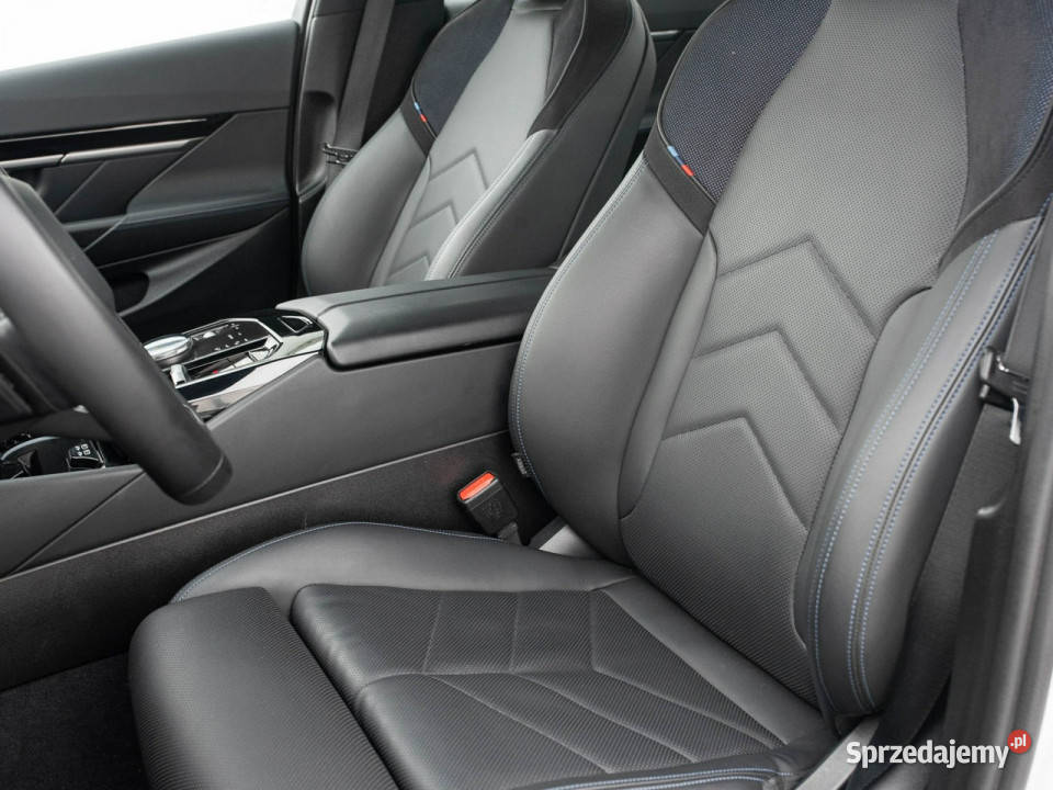 BMW 520 GD7P016520d mHEV M Sport Ambient Podgrzf czujnik zmierzchu BMW pomorskie Gdańsk