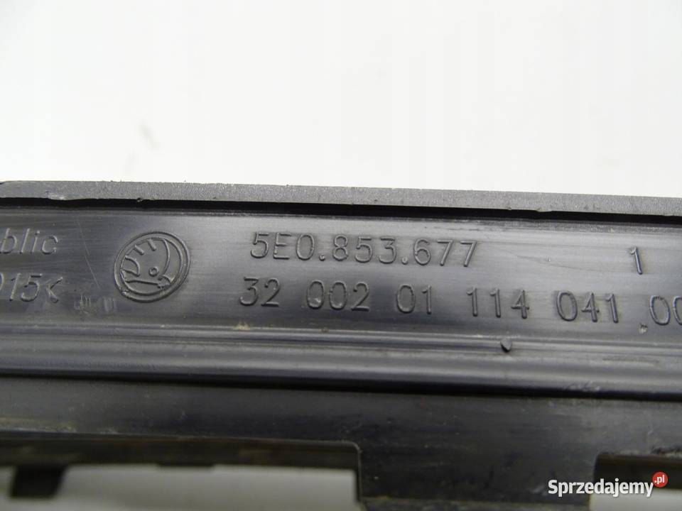 KRATKA ZDERZAKA ŚRODKOWA PRZÓD PRZEDNIA SKODA małopolskie