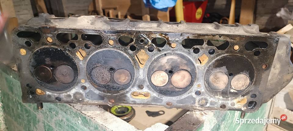 Głowica silnika ford 2712e Ćmielów