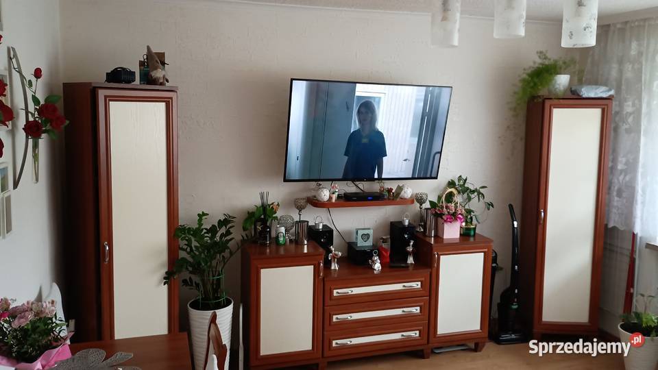 Sprzedam komplet mebli pokojowych 45cm Pozostałe Komplety mebli Katowice