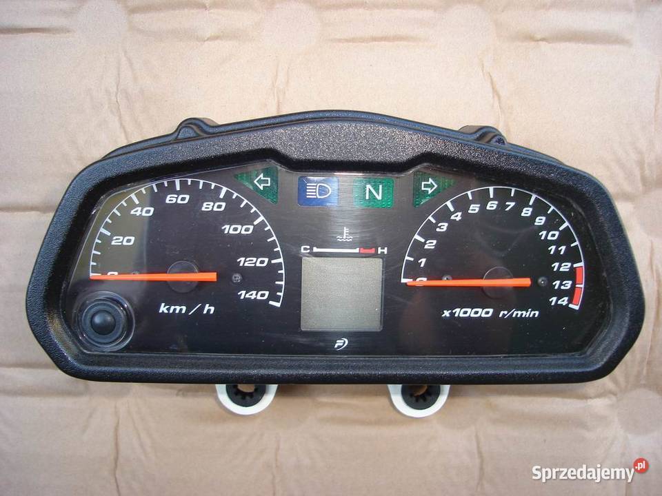 Honda Varadero 125 wszystkie części Szczecin