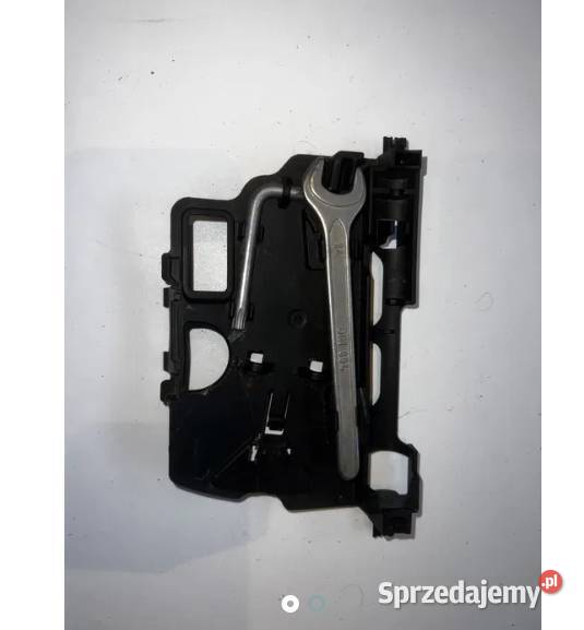 osłona obudowa uchwyt narzędzi BMW F900R 2021r