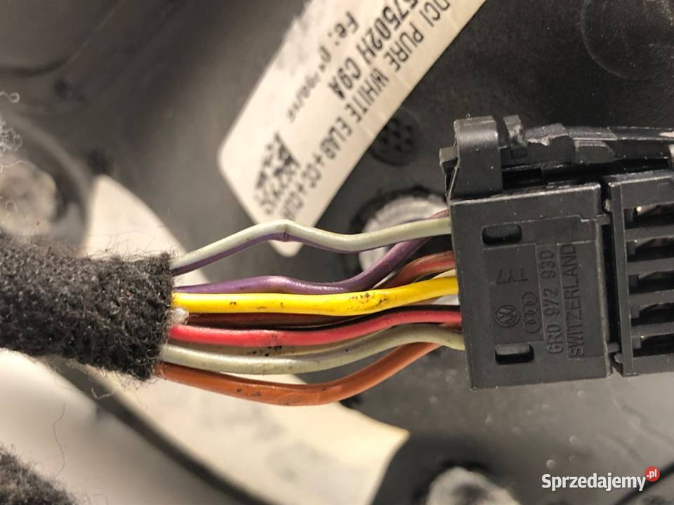 LUSTERKO PRAWY VW POLO V Hatchback Pure White sprzedam