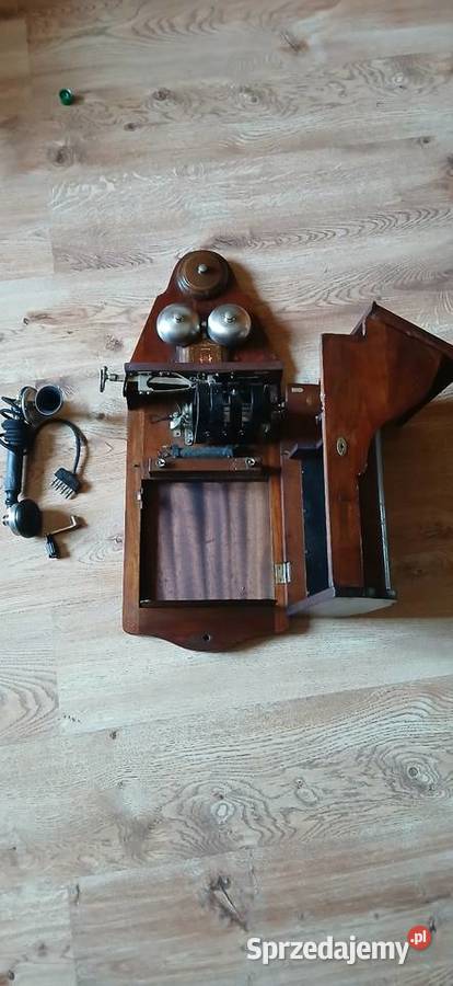 Zabytkowy telefon na ścianę Kraków