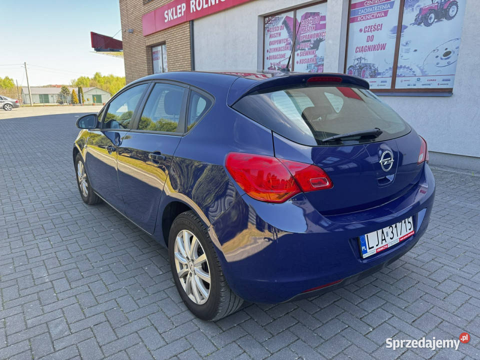 Opel Astra 91 000 książka serwis Oryginał lakier światła do jazdy dziennej Modliborzyce sprzedam