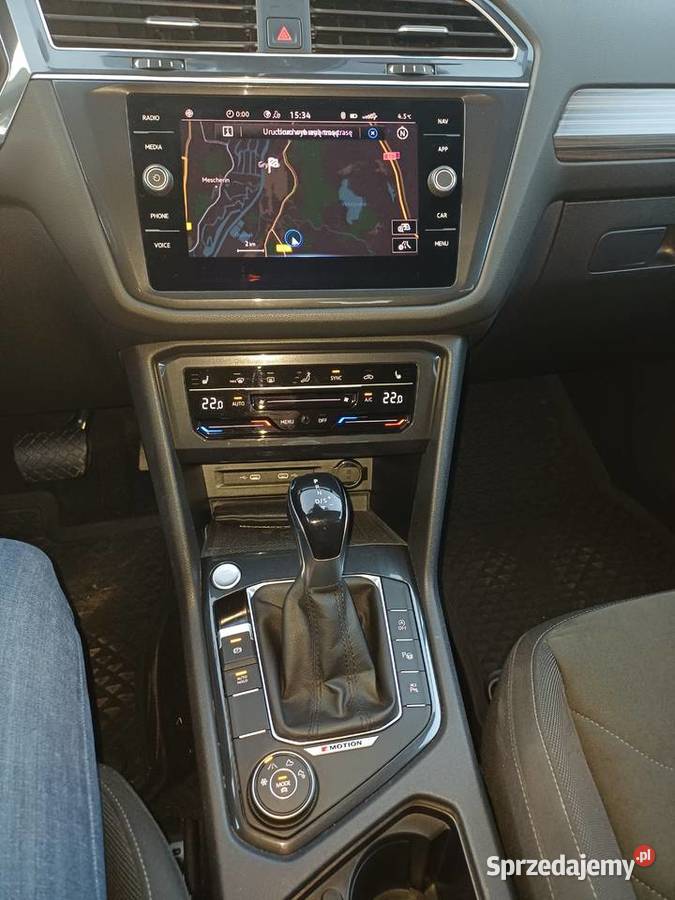 Tiguan Assspage 20 Elegance 4 koła napęd skórzana tapicerka Żórawie