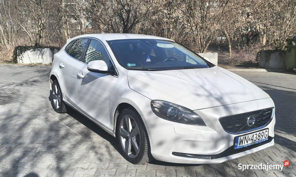 Volvo V40 20 150 Diesel Rok produkcji 2013 Warszawa sprzedam