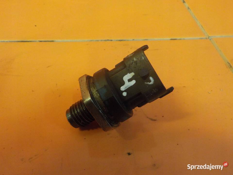 TRAFIC VIVARO 20 DCI 14r 114 M9R630 czujnik Suków