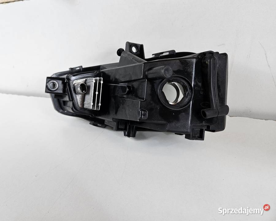 MERCEDES ACTROS MP4 HALOGEN PRAWY ZDERZAKA PRZÓD