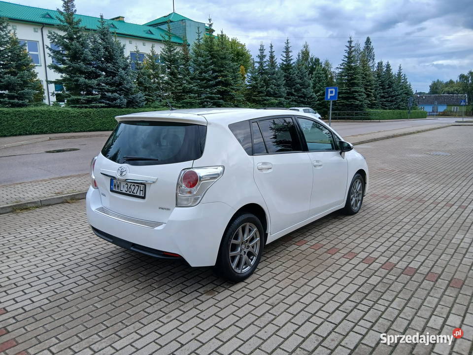 TOYOTA VERSO 16 D4D kamera cofania 6 biegów Ciechanowiec