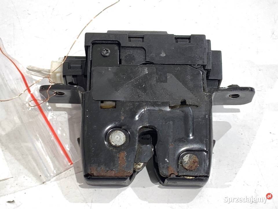 ZAMEK KLAPY TYŁ RENAULT LAGUNA III Kombi