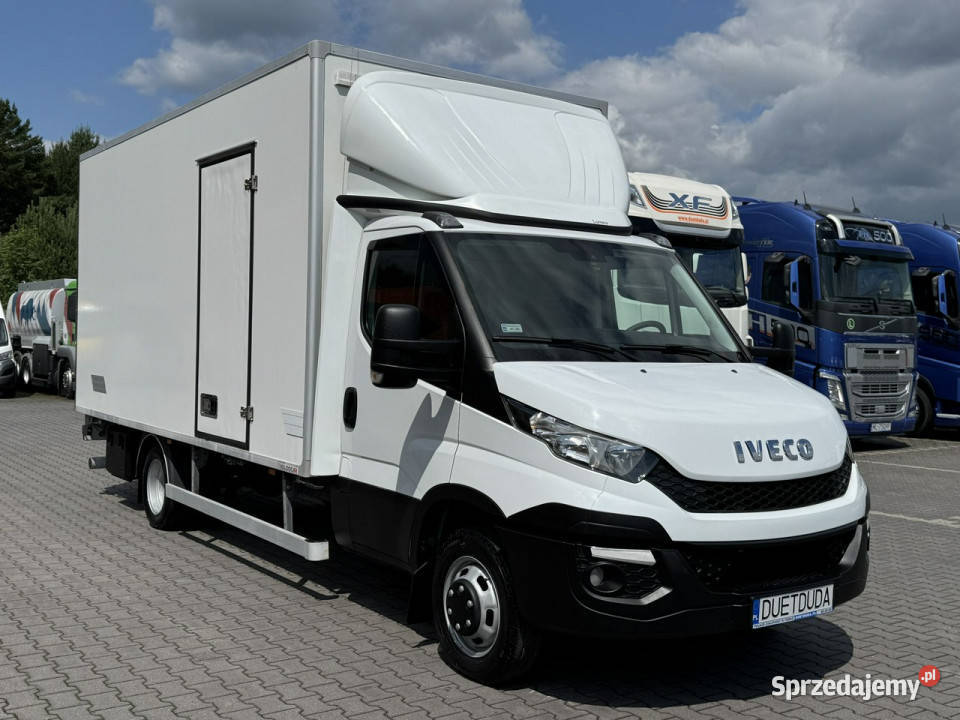Iveco Daily 50C15 V 3 Izoterma 10Palet Winda Samochody dostawcze Widełki sprzedam