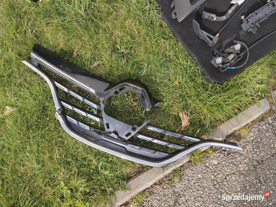 Błotniki czarne tegne części renault Megane 4 Piaseczno