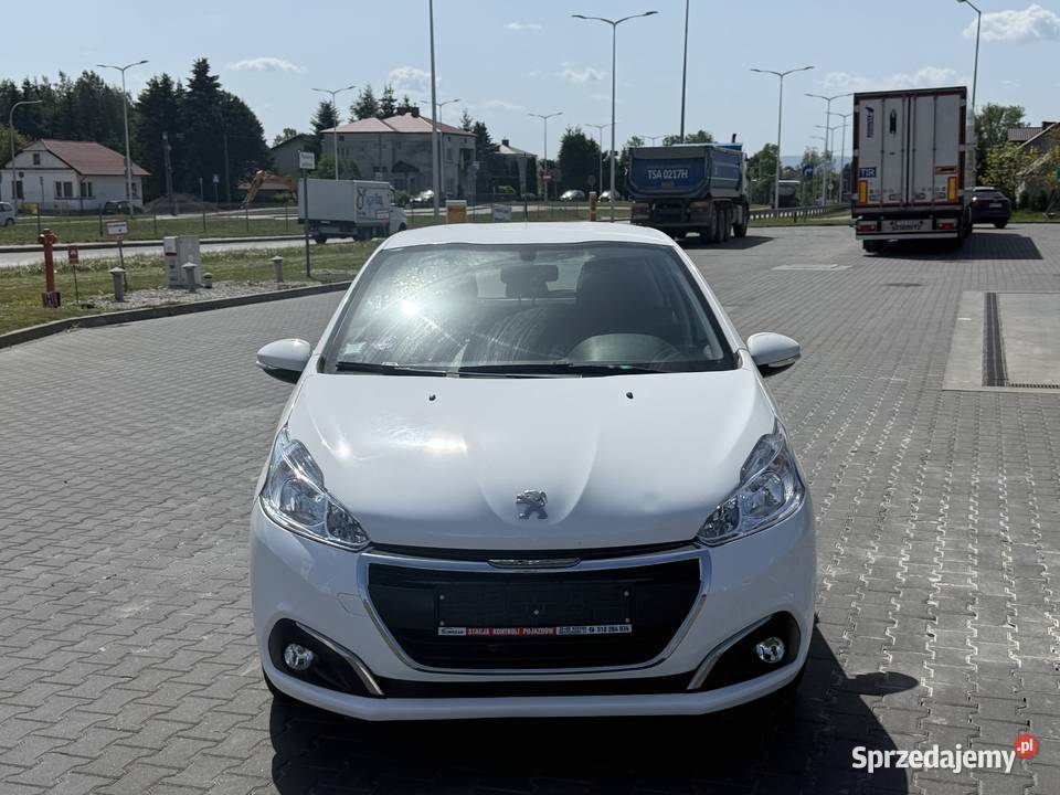 Peugeot 208 2019 Benzyna