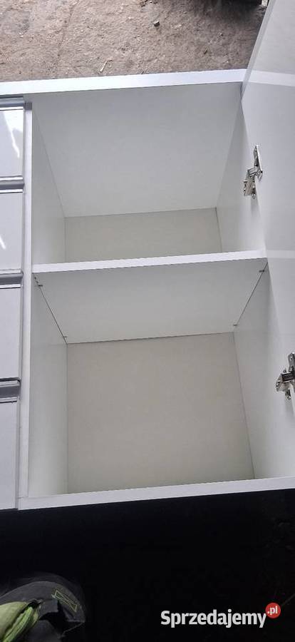 Sprzedam komodę Goliszew