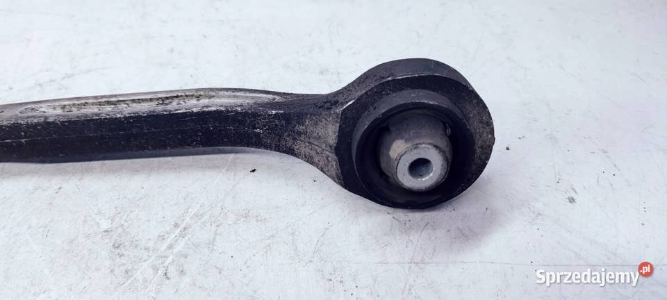 WAHACZ LEWY PRZÓD DOLNY AUDI A6 C6 4F0407693 osobowe Wahacze śląskie Przystajń